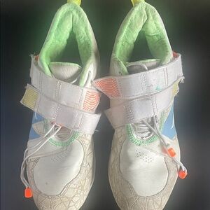 New balance men’s size 8 molded cleats White and Green with blue Shoes